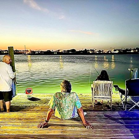 Waterfront Guesthouse On Key Allegro/Little Bay With Dock 罗克波特 外观 照片