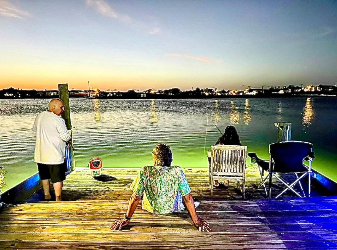 Waterfront Guesthouse On Key Allegro/Little Bay With Dock 罗克波特 外观 照片